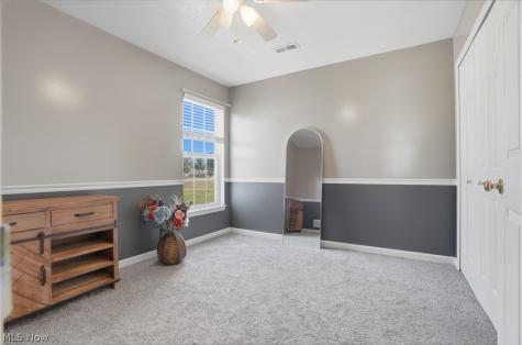 563 Colonial Drive Painesville OH 44077