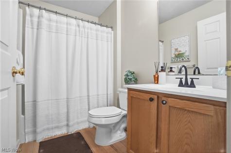 563 Colonial Drive Painesville OH 44077