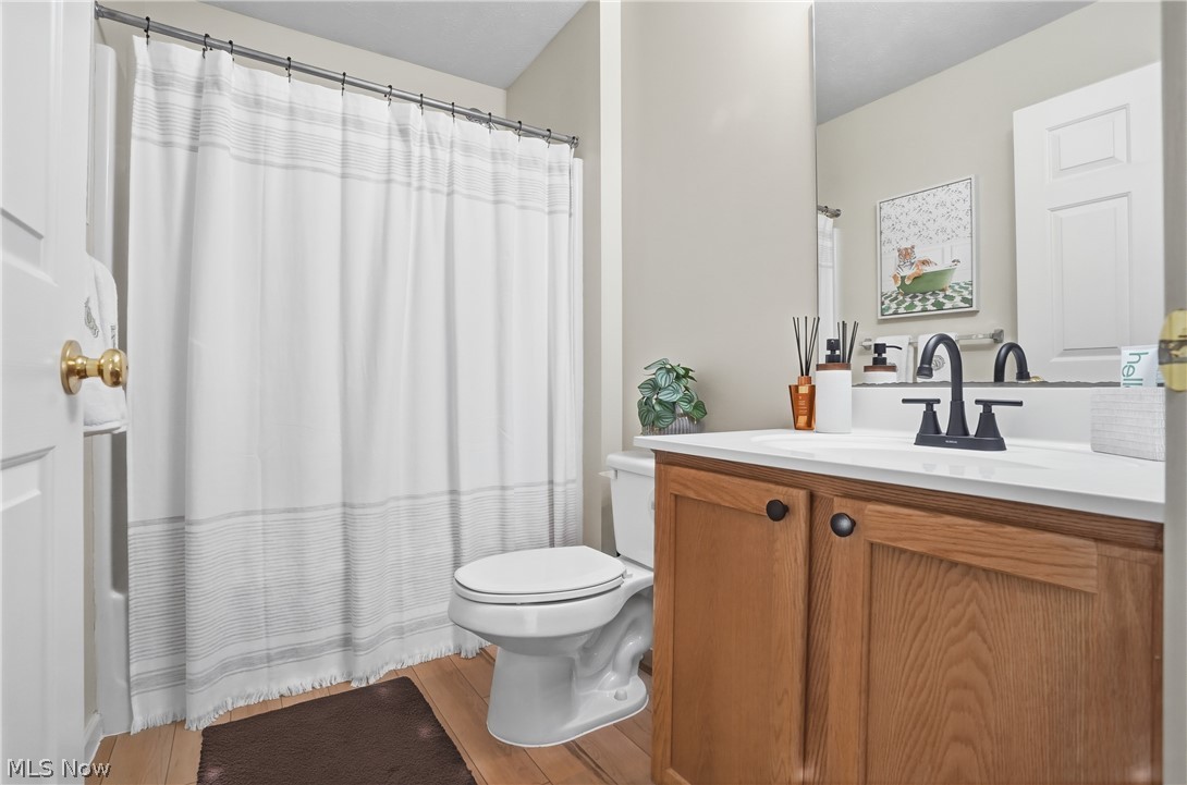 563 Colonial Drive Painesville OH 44077