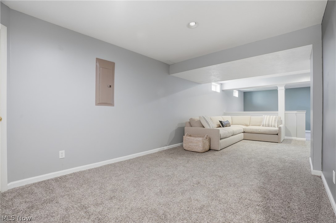 563 Colonial Drive Painesville OH 44077