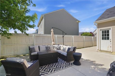 563 Colonial Drive Painesville OH 44077
