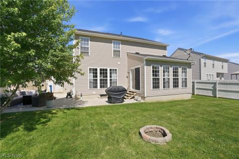 563 Colonial Drive Painesville OH 44077