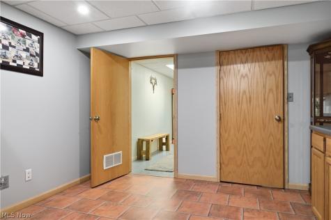 1136 Parkside Avenue Alliance OH 44601
