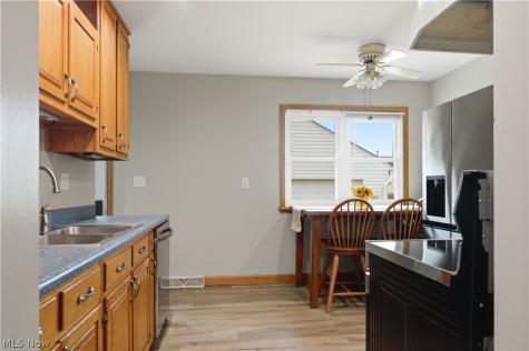 1136 Parkside Avenue Alliance OH 44601
