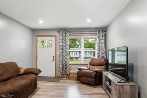 1136 Parkside Avenue Alliance OH 44601