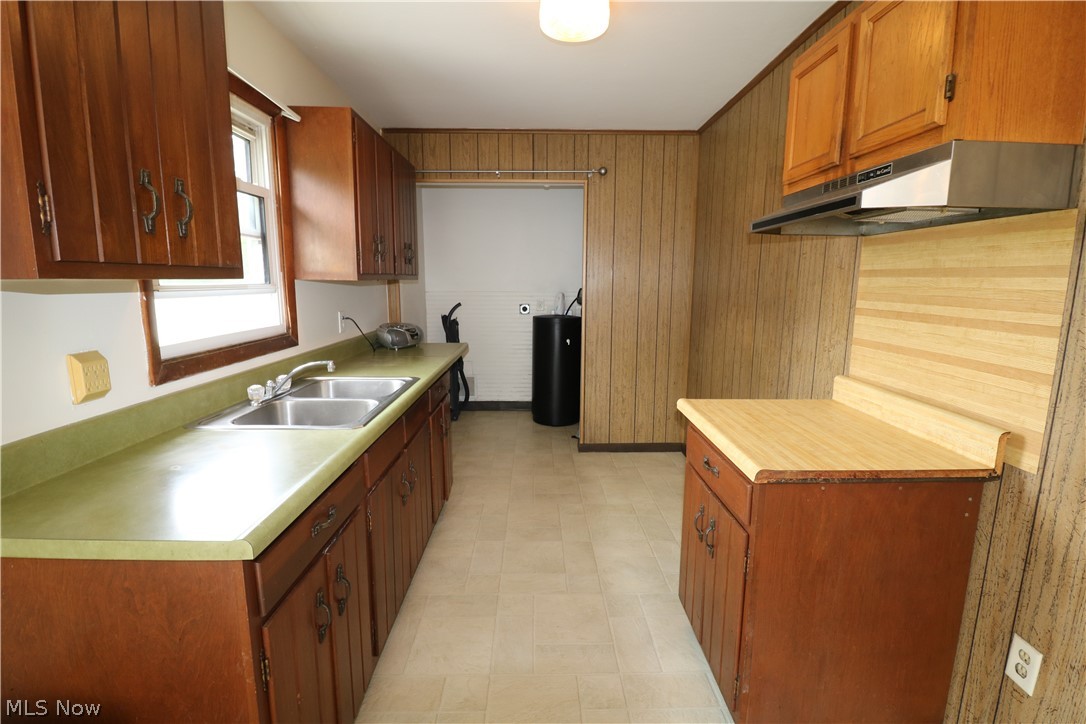 1881 Snyder Road Willard OH 44890