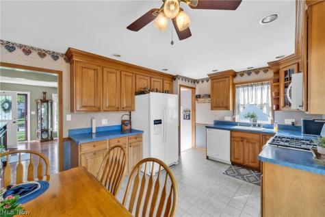 746 N Elmwood Avenue Wickliffe OH 44092