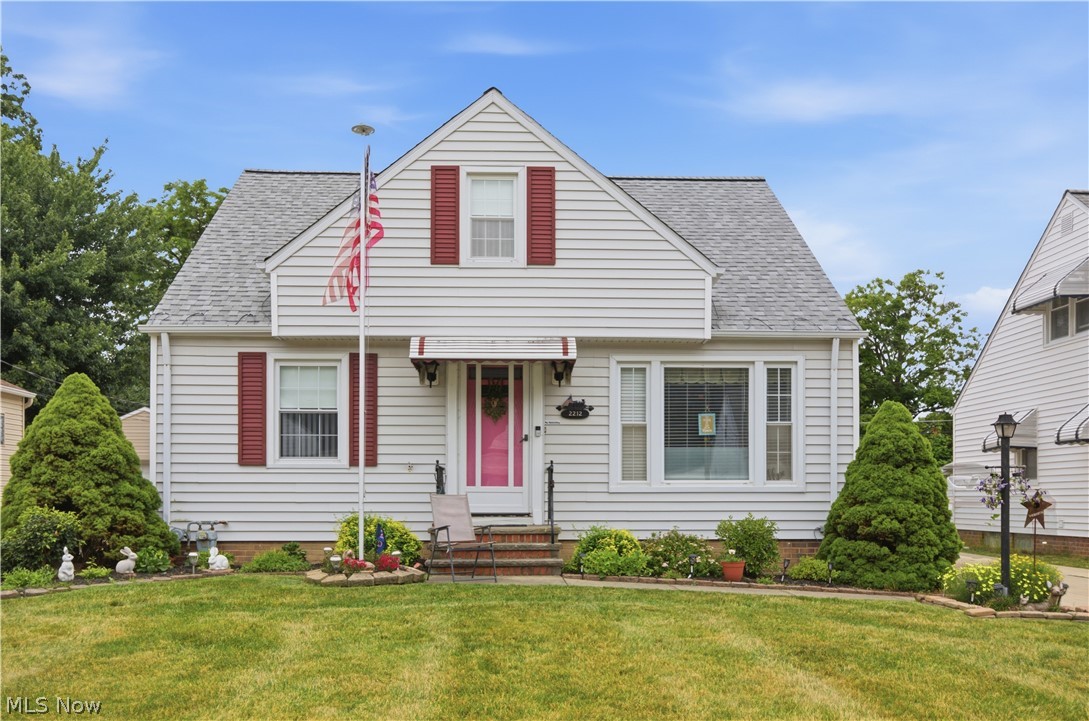 2212 Larchmont Drive Wickliffe OH 44092