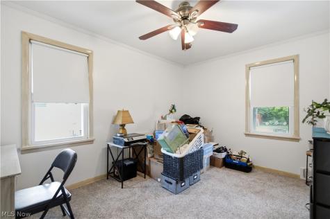 2212 Larchmont Drive Wickliffe OH 44092