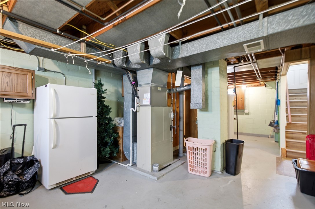 2212 Larchmont Drive Wickliffe OH 44092