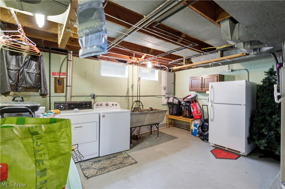 2212 Larchmont Drive Wickliffe OH 44092