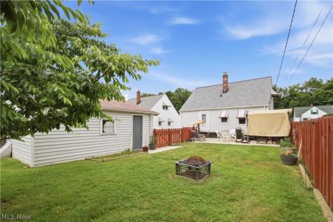2212 Larchmont Drive Wickliffe OH 44092