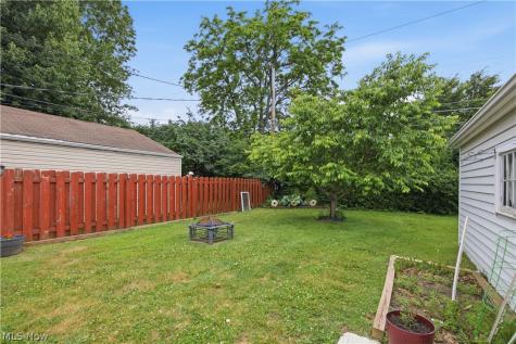 2212 Larchmont Drive Wickliffe OH 44092