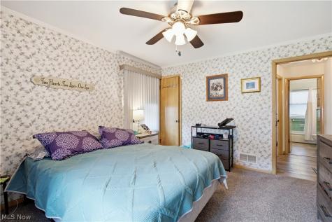 2212 Larchmont Drive Wickliffe OH 44092