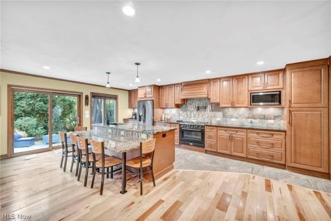 513 Somerset Road Akron OH 44313