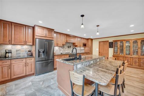 513 Somerset Road Akron OH 44313
