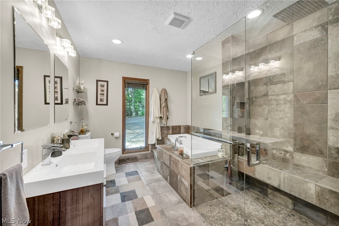 513 Somerset Road Akron OH 44313