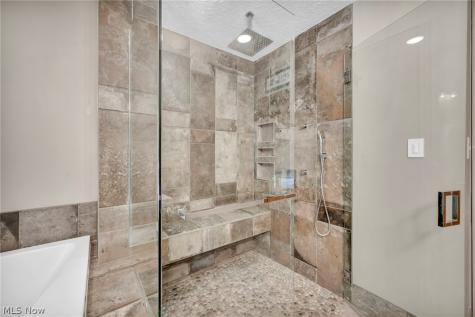 513 Somerset Road Akron OH 44313