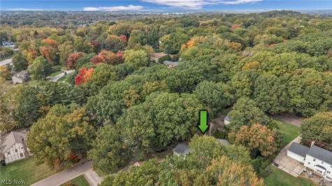 513 Somerset Road Akron OH 44313
