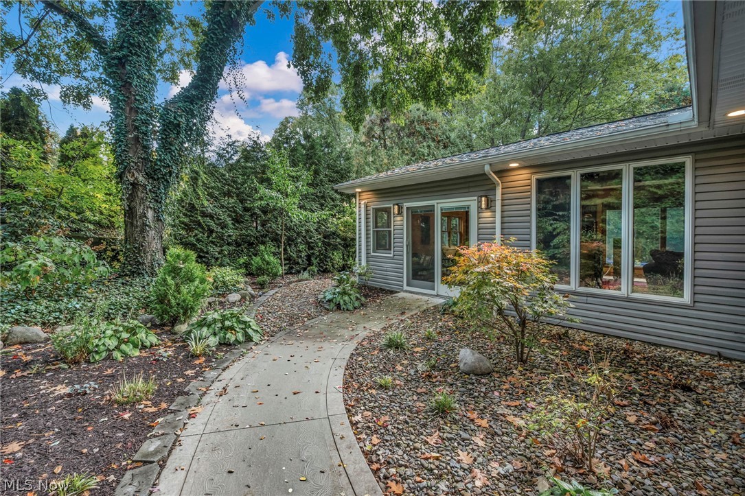 513 Somerset Road Akron OH 44313