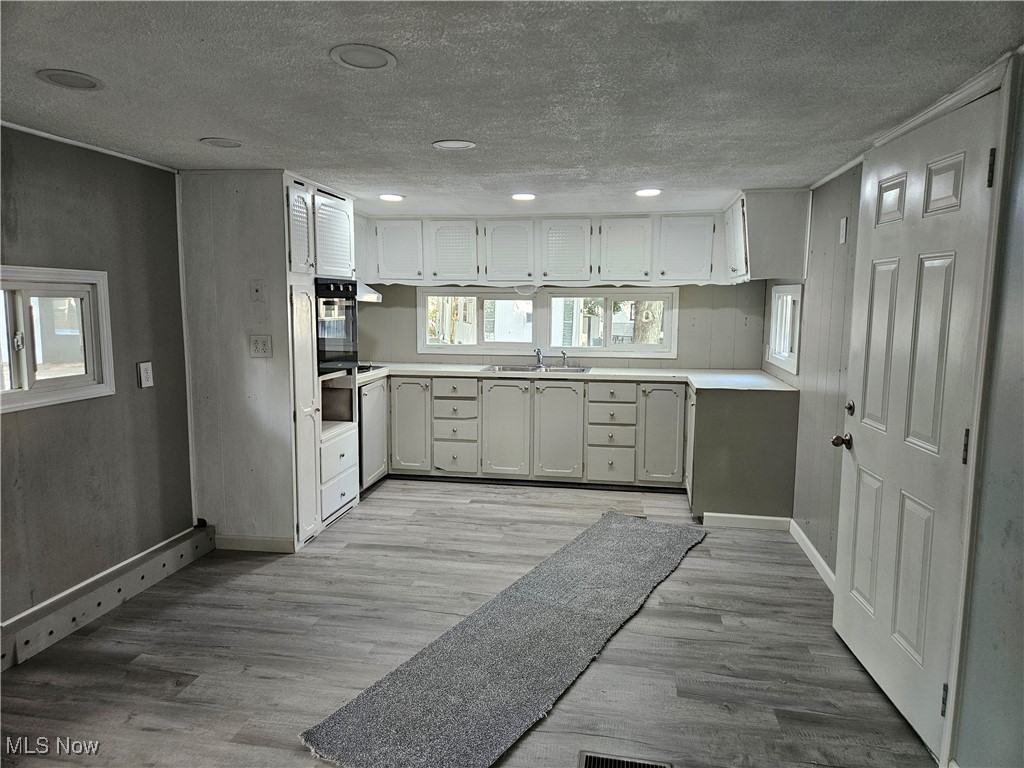 2305 E Waterloo Road Akron OH 44312