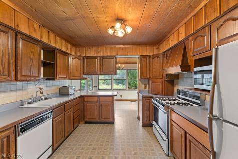 7734 Seasons Road Kent OH 44240