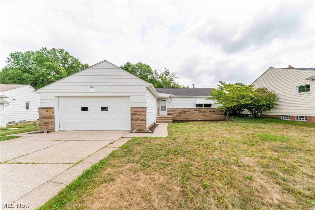 5001 Ridgebury Boulevard Lyndhurst OH 44124