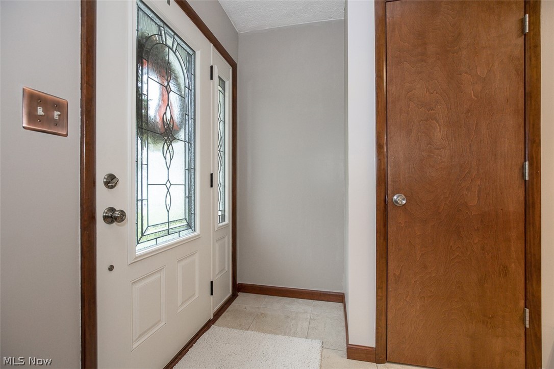 18810 Dellwood Drive Walton Hills OH 44146
