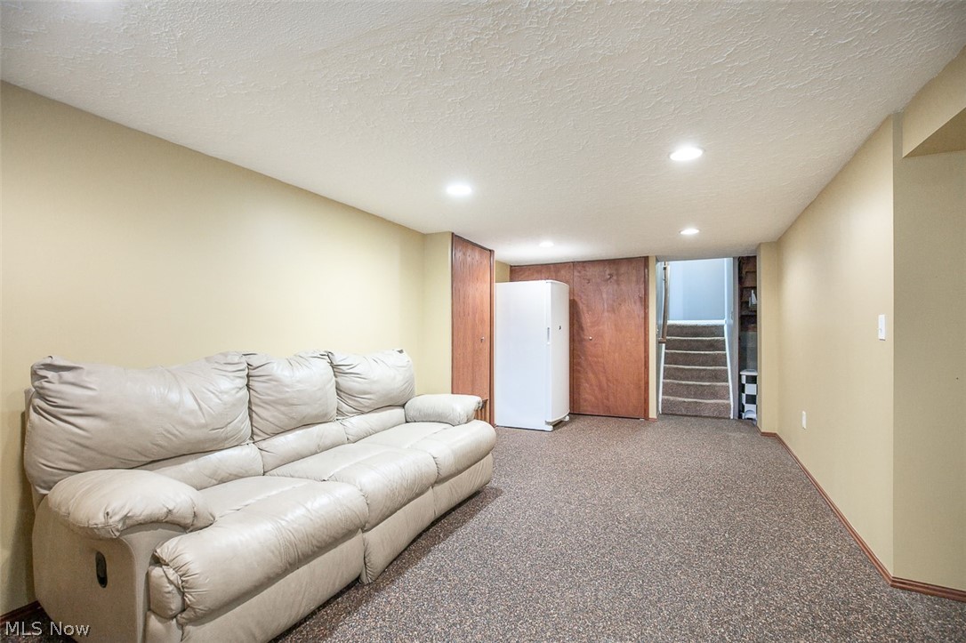 18810 Dellwood Drive Walton Hills OH 44146