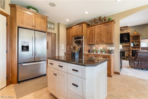 5850 Quarry Lake Drive SE East Canton OH 44730