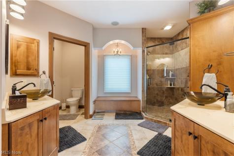 5850 Quarry Lake Drive SE East Canton OH 44730