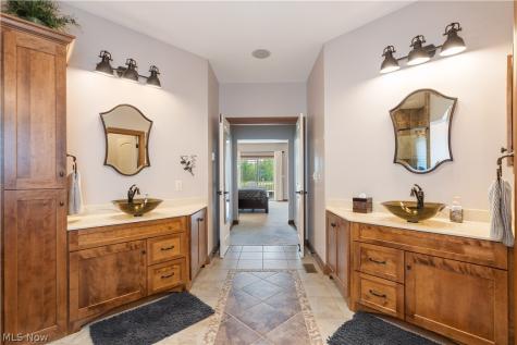 5850 Quarry Lake Drive SE East Canton OH 44730
