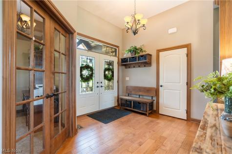 5850 Quarry Lake Drive SE East Canton OH 44730