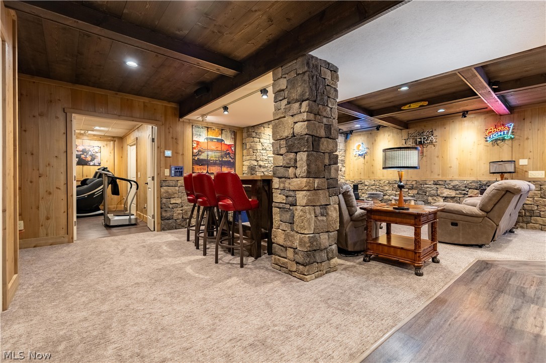 5850 Quarry Lake Drive SE East Canton OH 44730