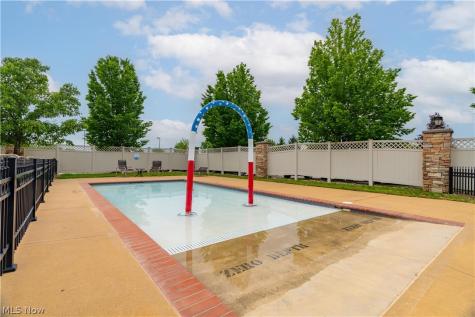 5850 Quarry Lake Drive SE East Canton OH 44730