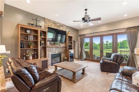 5850 Quarry Lake Drive SE East Canton OH 44730