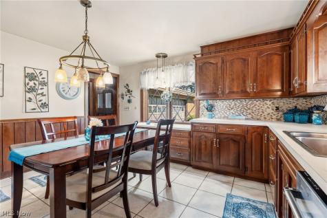 515 S Silver Street Louisville OH 44641