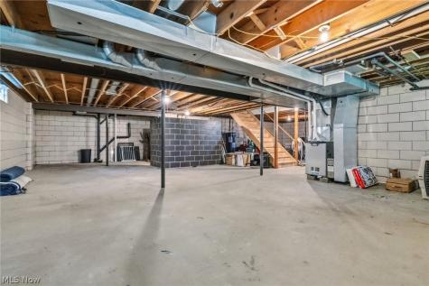 515 S Silver Street Louisville OH 44641