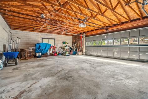 515 S Silver Street Louisville OH 44641