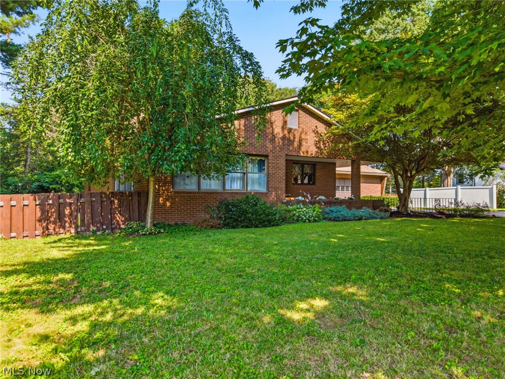515 S Silver Street Louisville OH 44641
