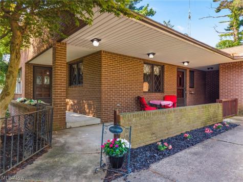 515 S Silver Street Louisville OH 44641