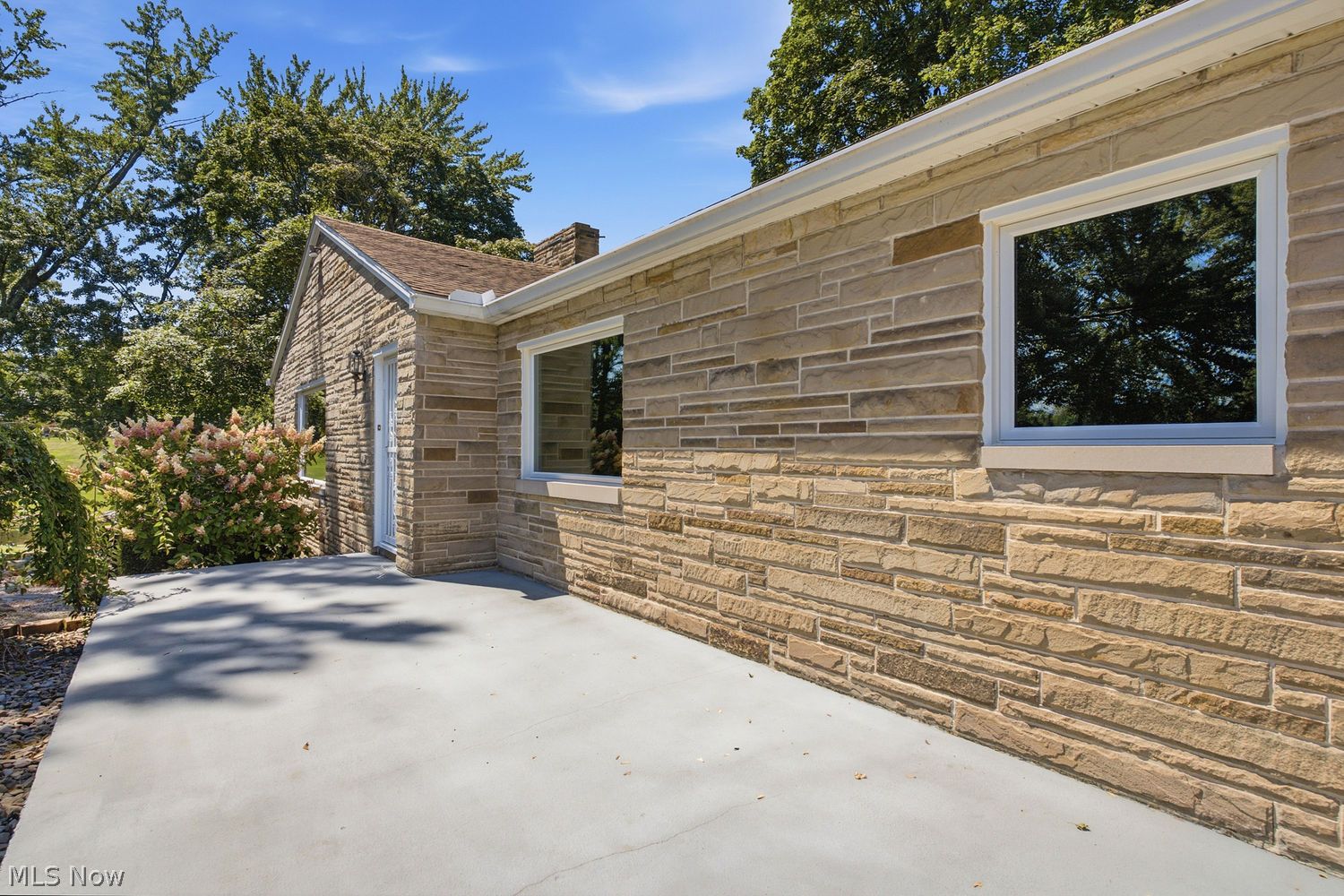 3105 Lake James Drive Akron OH 44312