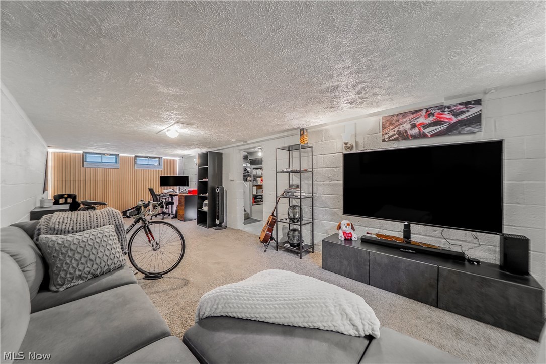 5934 Deering Avenue Parma Heights OH 44130