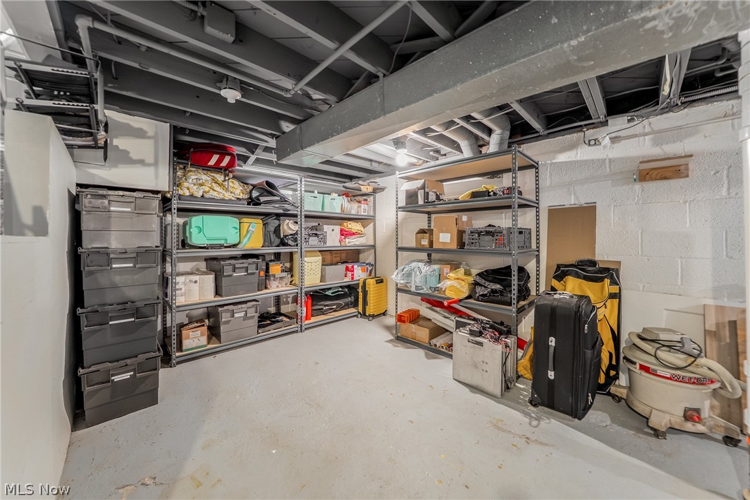 5934 Deering Avenue Parma Heights OH 44130