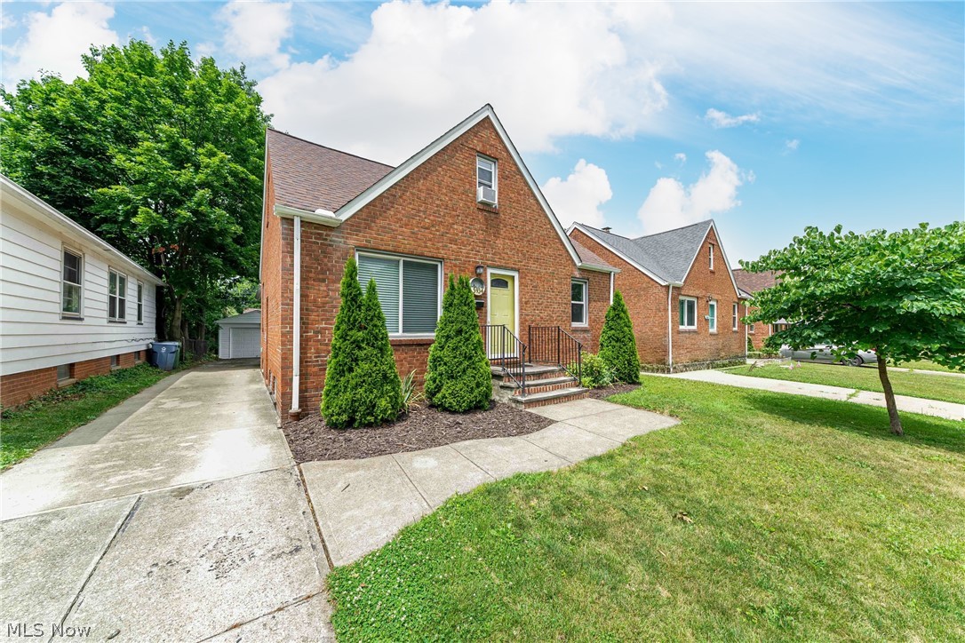 5934 Deering Avenue Parma Heights OH 44130