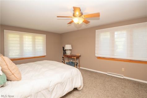 5632 Everhard Road NW Canton OH 44718