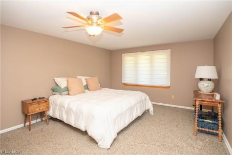 5632 Everhard Road NW Canton OH 44718