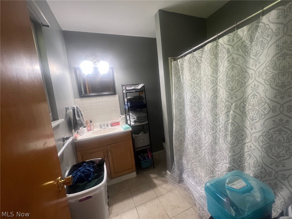 83 Watson Lane Belpre OH 45714
