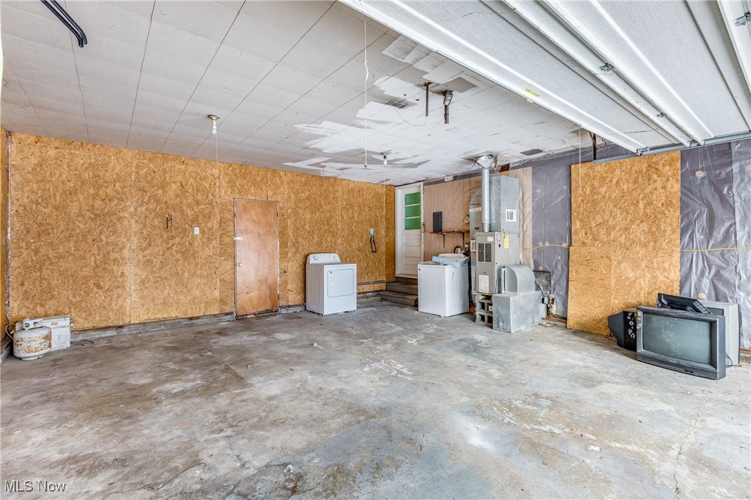 6123 Lucas Avenue Ashtabula OH 44004