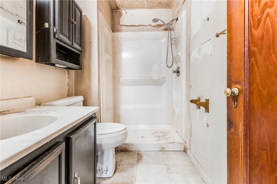 6123 Lucas Avenue Ashtabula OH 44004